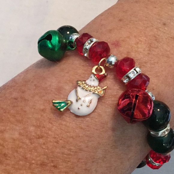 ⛄️ NWT Just So Amazing Snowman Rhinestone Elastic Bracelet Closet Must Have⛄️ - Picture 8 of 9